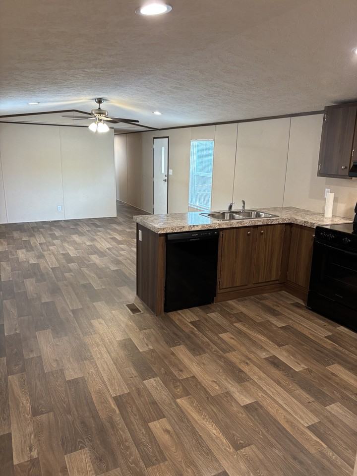 2551 Culbreth Dr #NA - Photo 6 of 12