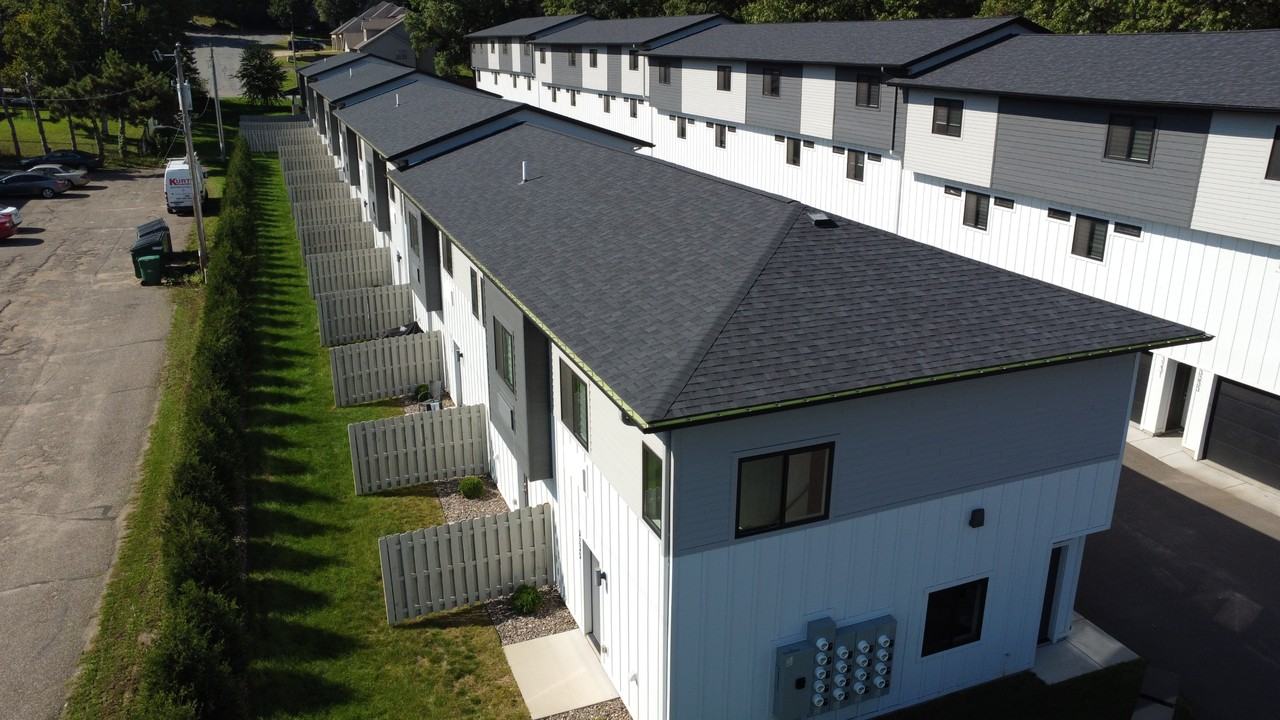 3249 Fairfax St - Photo 3 of 18