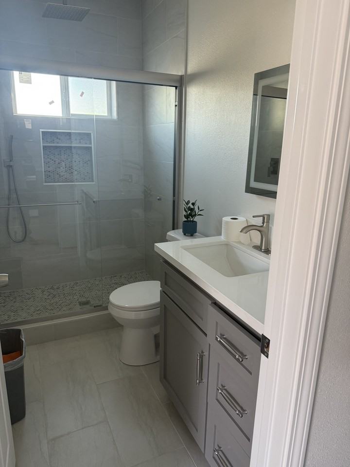 1015 N Cambria Pl #B - Photo 3 of 5