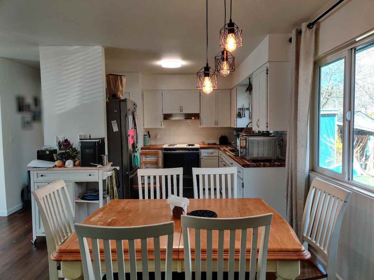 834 S Meadow St #NA - Photo 5 of 18