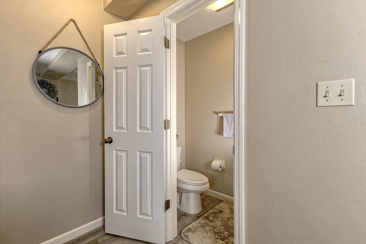 818 Mount Pleasant Rd #818 - Photo 5 of 25