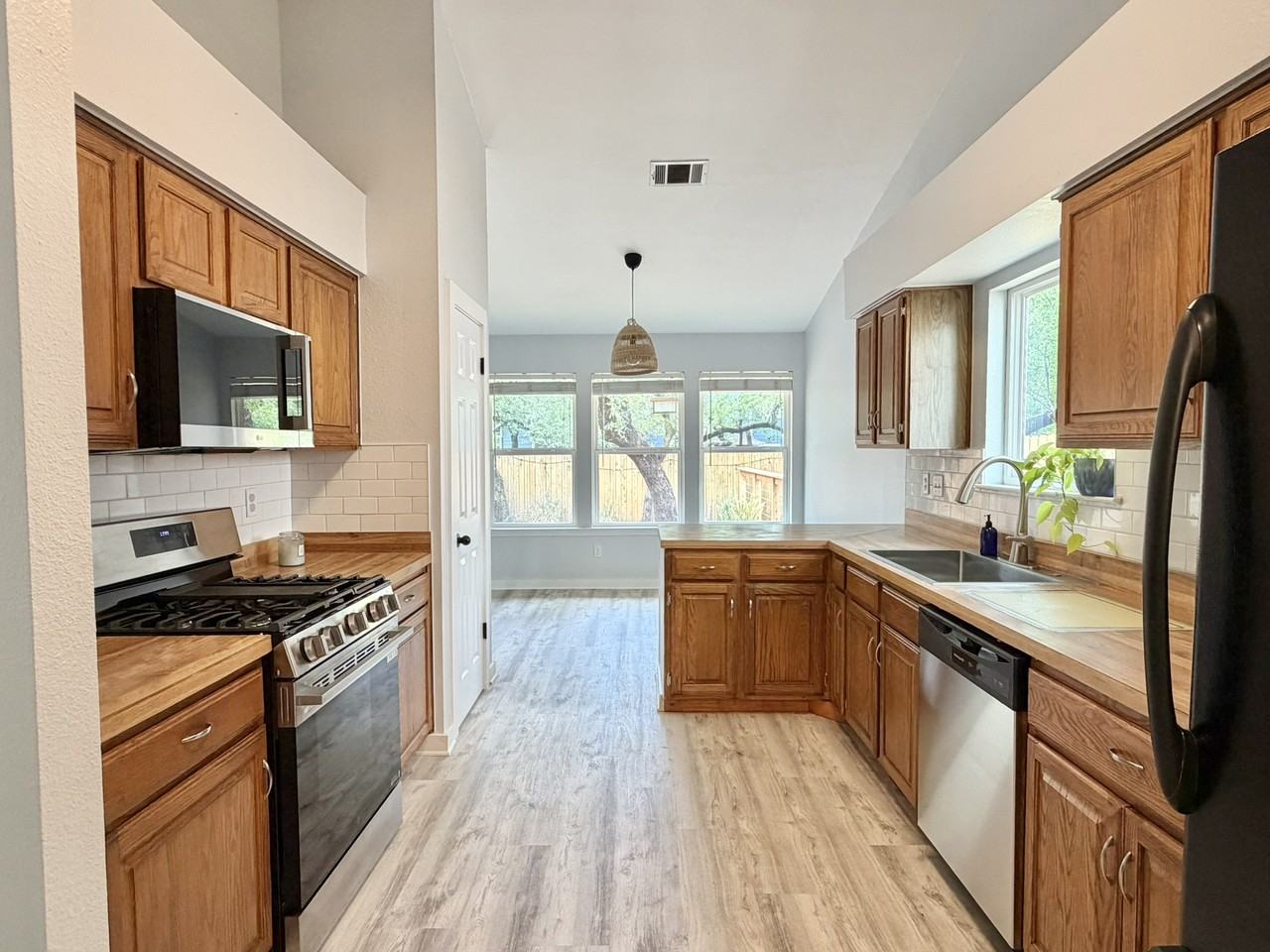 6609 Shiner St #NA - Photo 3 of 45