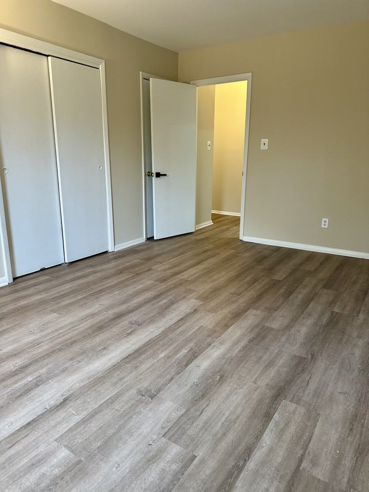 3945 Lyndhurst Dr #304 - Photo 6 of 26