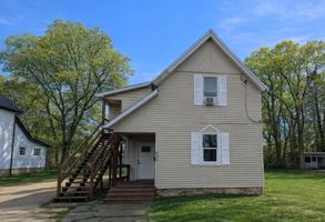 featured image of 933 933- 933 1/2 W Wayne St