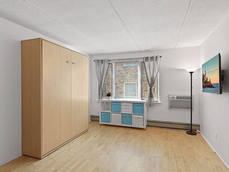 3512 Bryant Ave S #102 - Photo 6 of 8