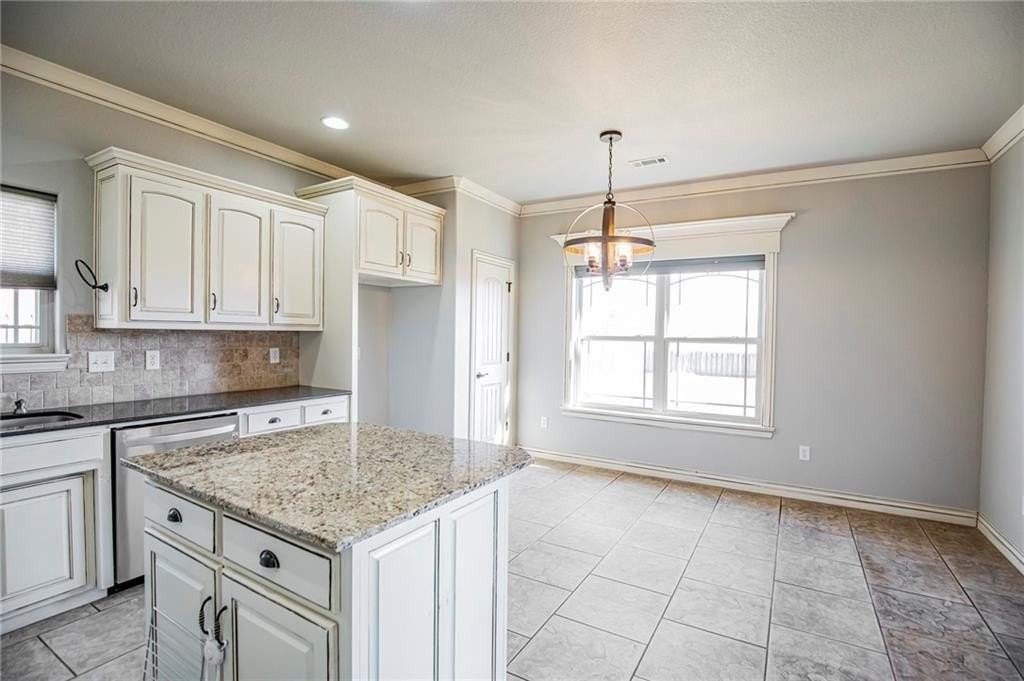 2715 W Vanike Dr - Photo 7 of 26