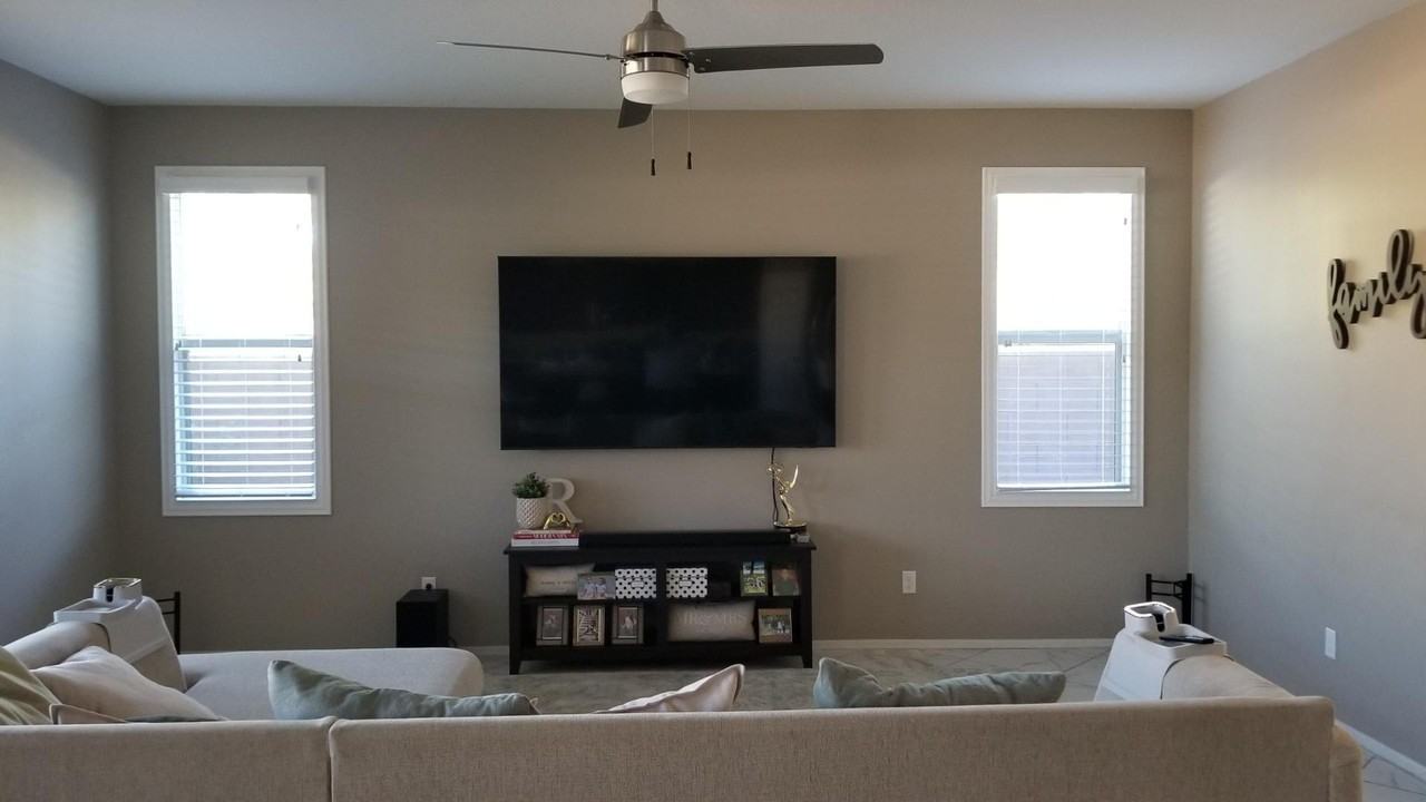 2248 E Ottawa Ln - Photo 3 of 50