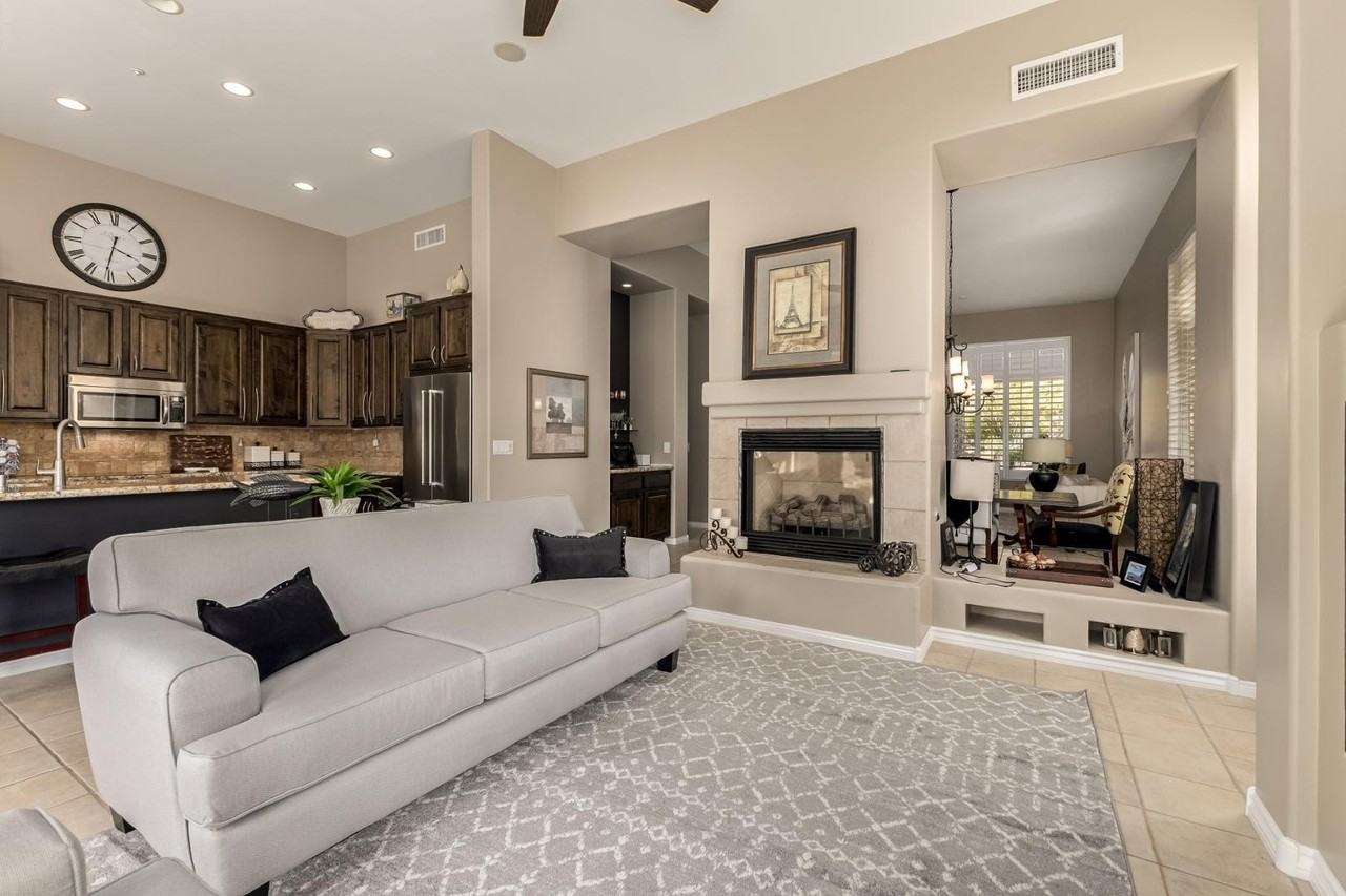 28072 N 108th Way - Photo 6 of 32