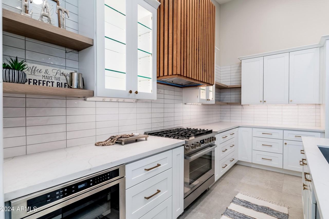 6768 E Evans Dr - Photo 3 of 50