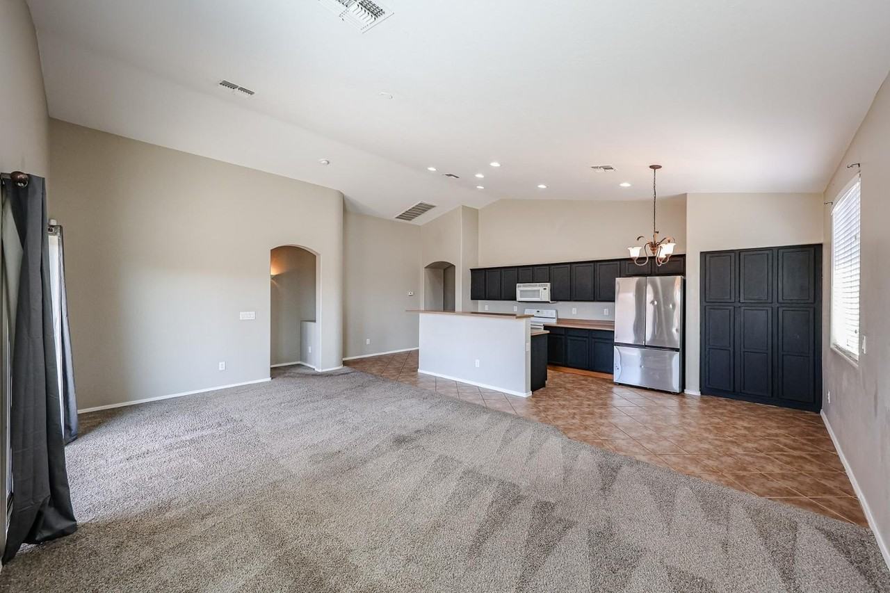 24755 W Dove Trl - Photo 4 of 26