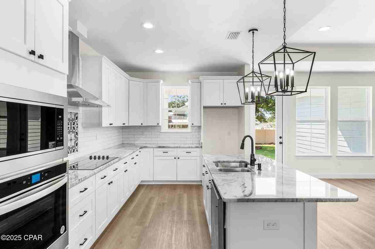 2963 Frankford Ave - Photo 6 of 20