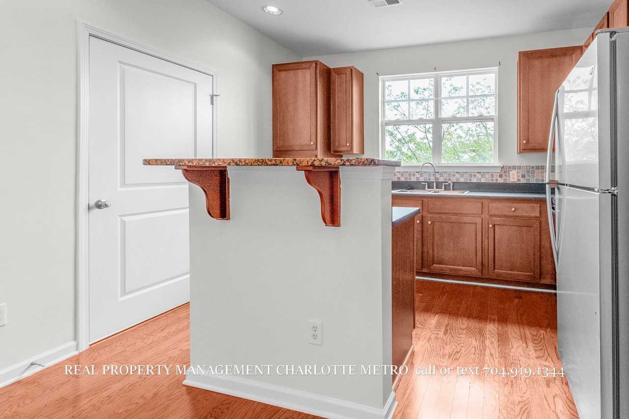 1630 Walnut View Dr - Photo 5 of 37