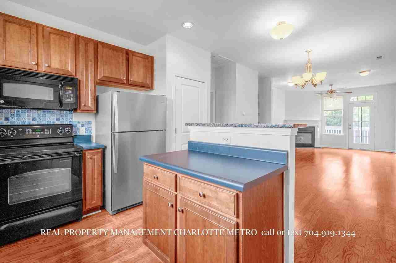 1630 Walnut View Dr - Photo 7 of 37
