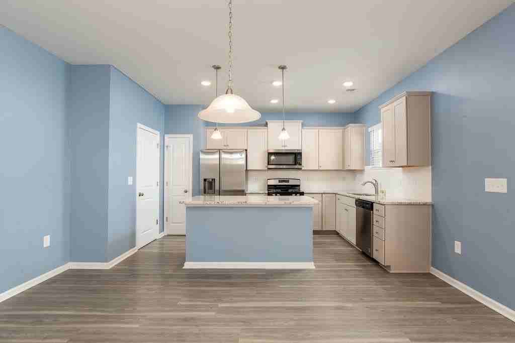 5700 Redgum Dr - Photo 7 of 45