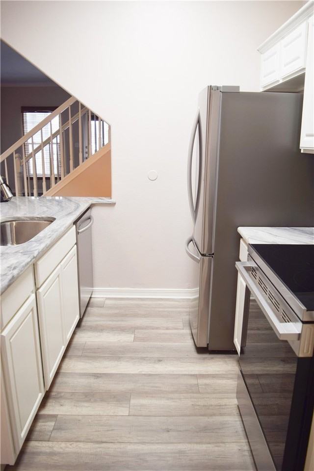 14202 Encantada Ave Apt 203 - Photo 5 of 16