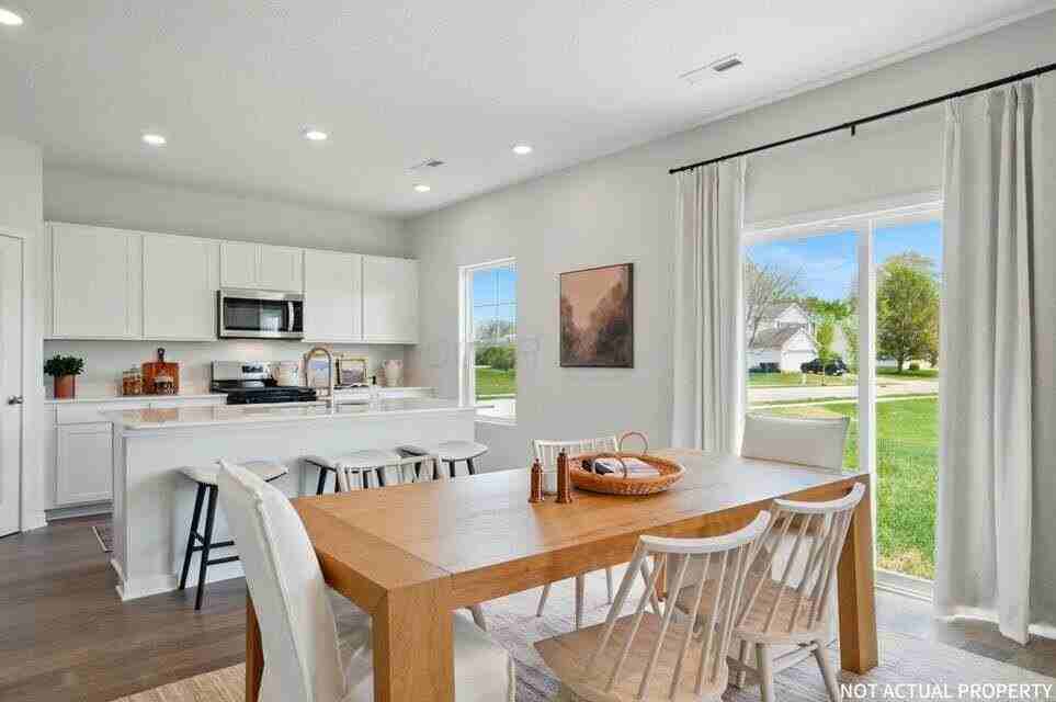 Brookside Dr - Photo 5 of 20