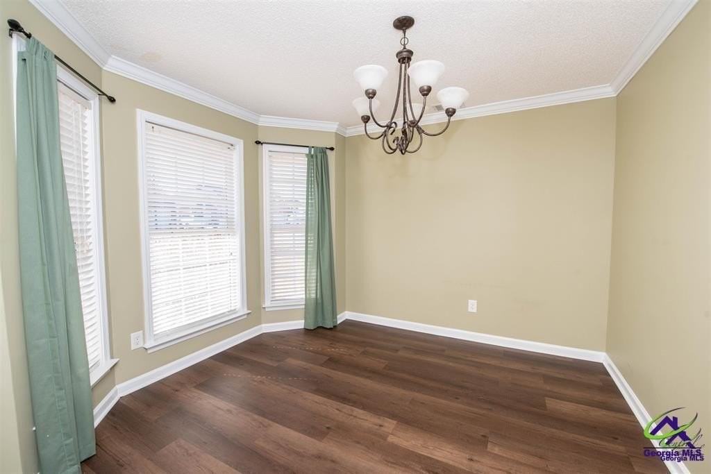 122 Emberly Ln - Photo 4 of 24