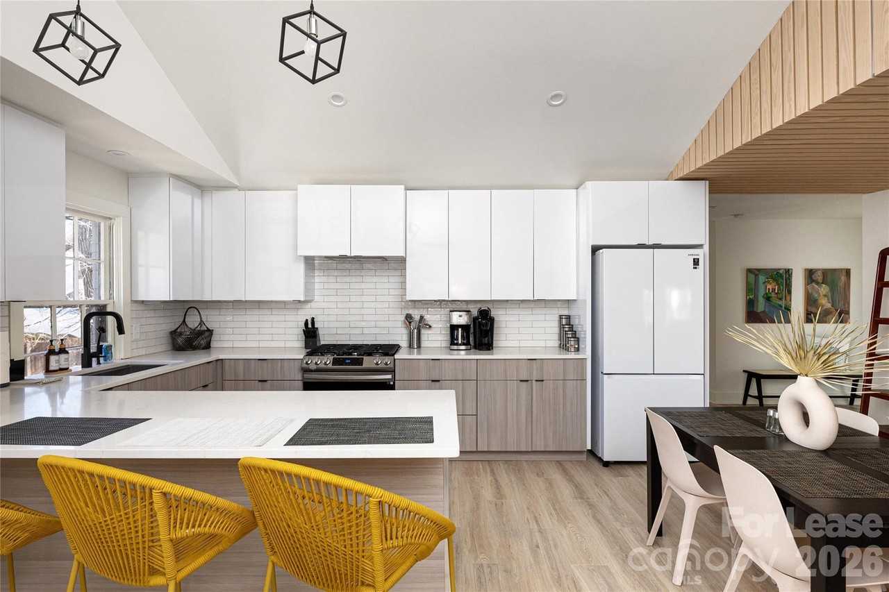 1901 S Mint St - Photo 3 of 23