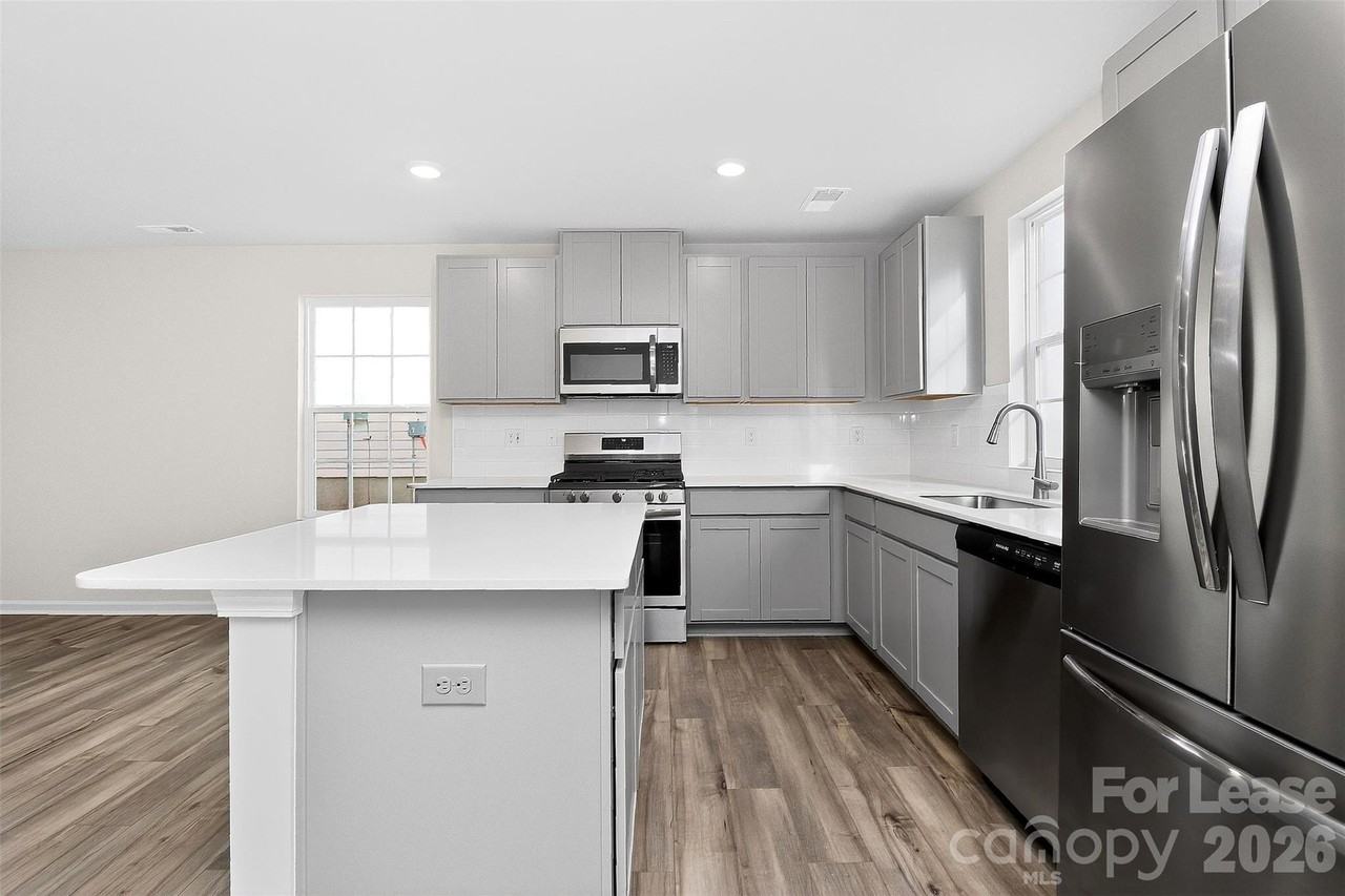 10032 Greystar Road - Photo 6 of 17