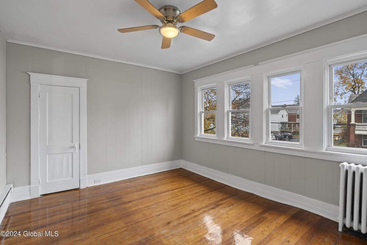 6 Blakely Ct Fl 2 - Photo 5 of 15