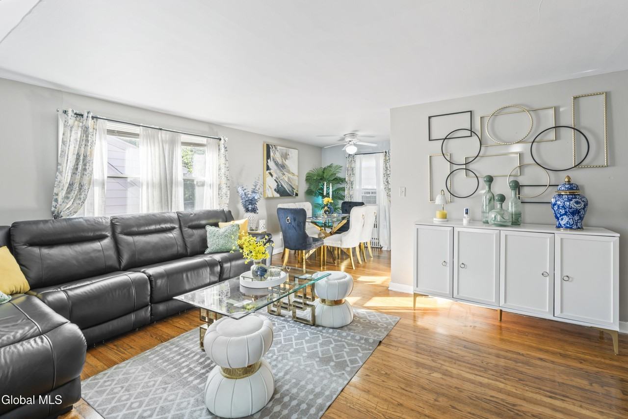 321 Hackett Blvd Unit 2 - Photo 6 of 26