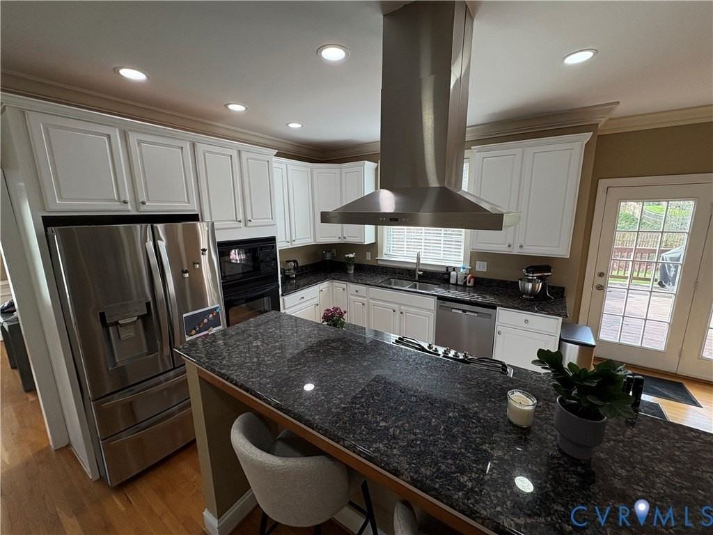 4940 Riverplace Ct - Photo 4 of 37