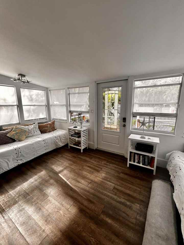 803 Oceana Ave - Photo 3 of 23