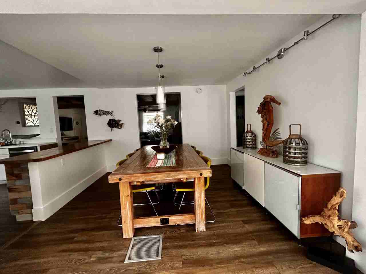 803 Oceana Ave - Photo 4 of 23