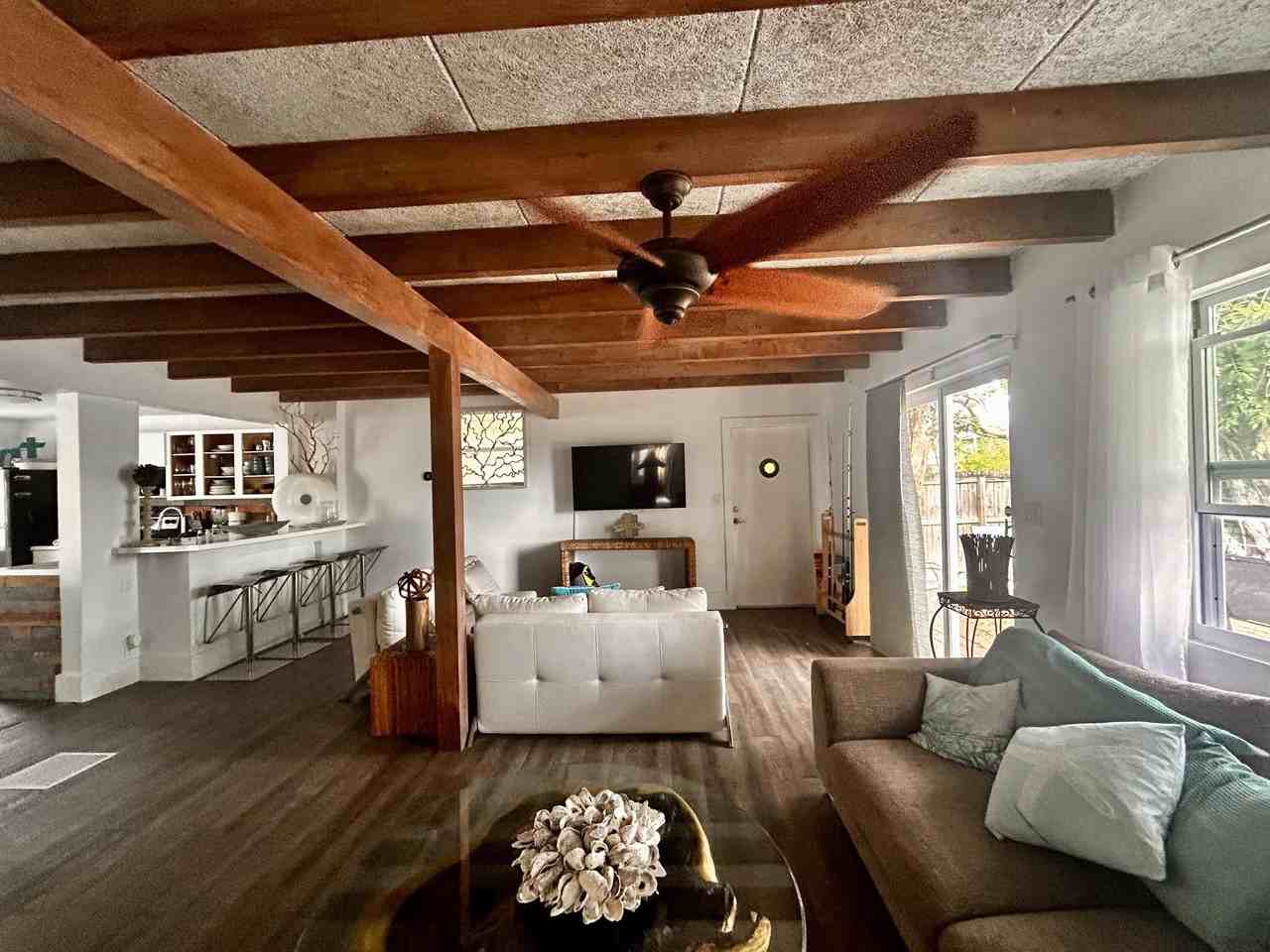 803 Oceana Ave - Photo 5 of 23