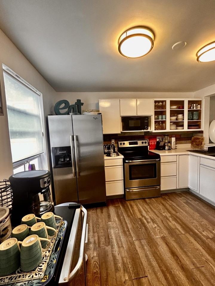 803 Oceana Ave - Photo 6 of 23