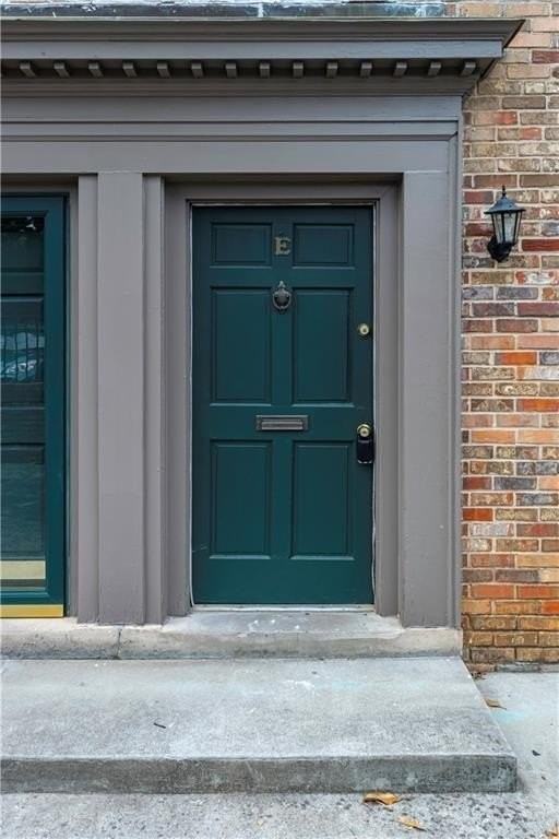 3071 Colonial Way Apt E - Photo 2 of 16