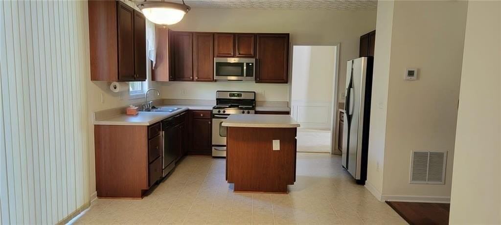 314 Stone Valley Xing - Photo 4 of 13