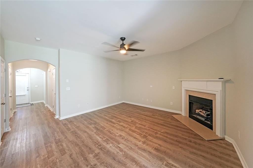 2062 Lakeshore Overlook Dr Nw - Photo 4 of 27