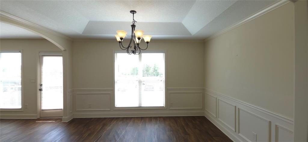 2125 Savannah Dr - Photo 3 of 20