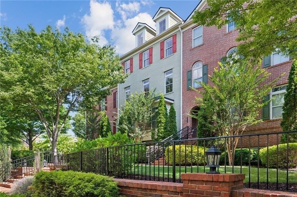 2707 Wander Ln - Photo 4 of 27