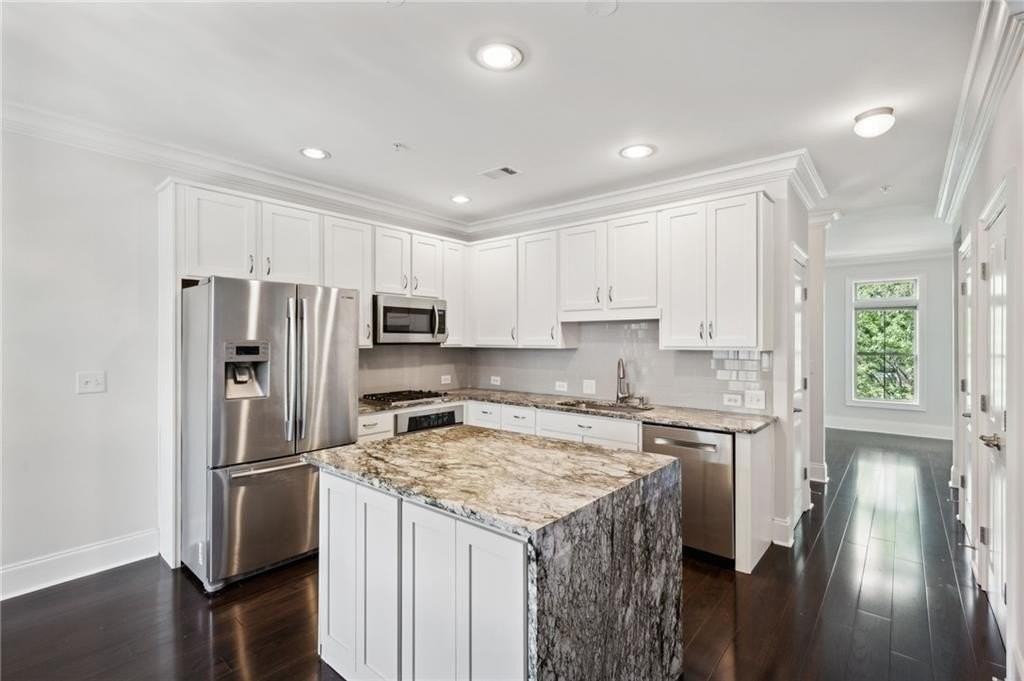 2707 Wander Ln - Photo 6 of 27