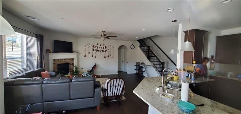 4710 Falls River Dr - Photo 6 of 11