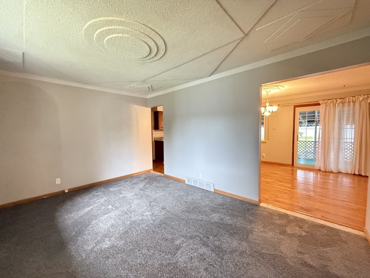 208 Wallace Dr #1 - Photo 4 of 22