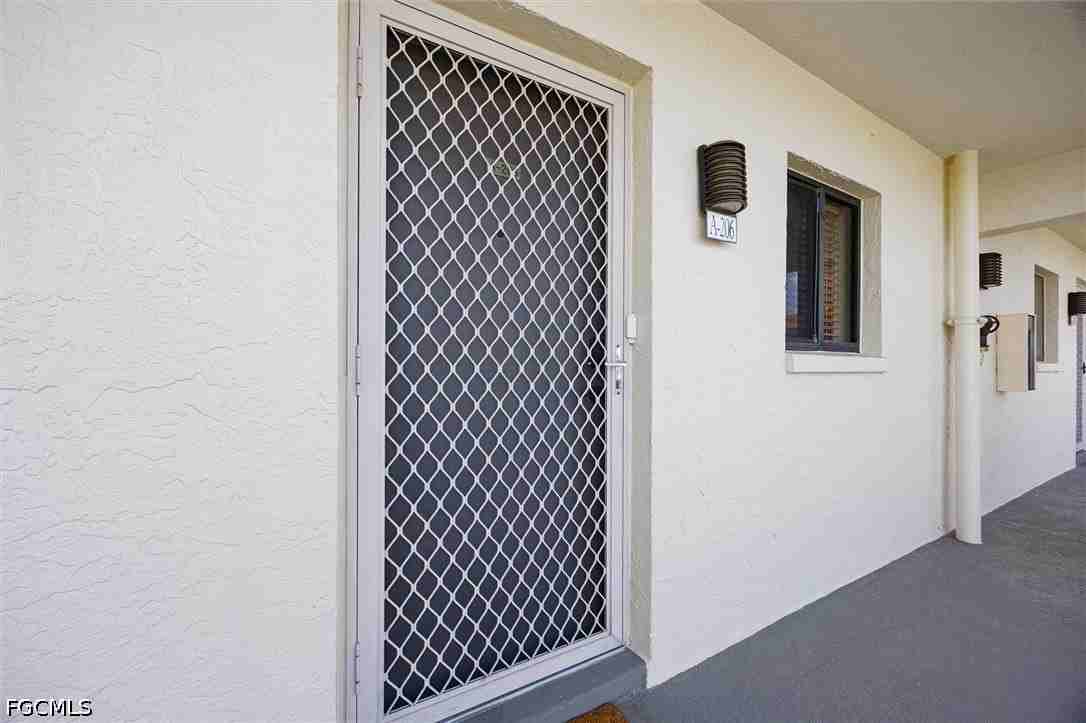 16200 Bay Pointe Blvd Unit 206 - Photo 4 of 32