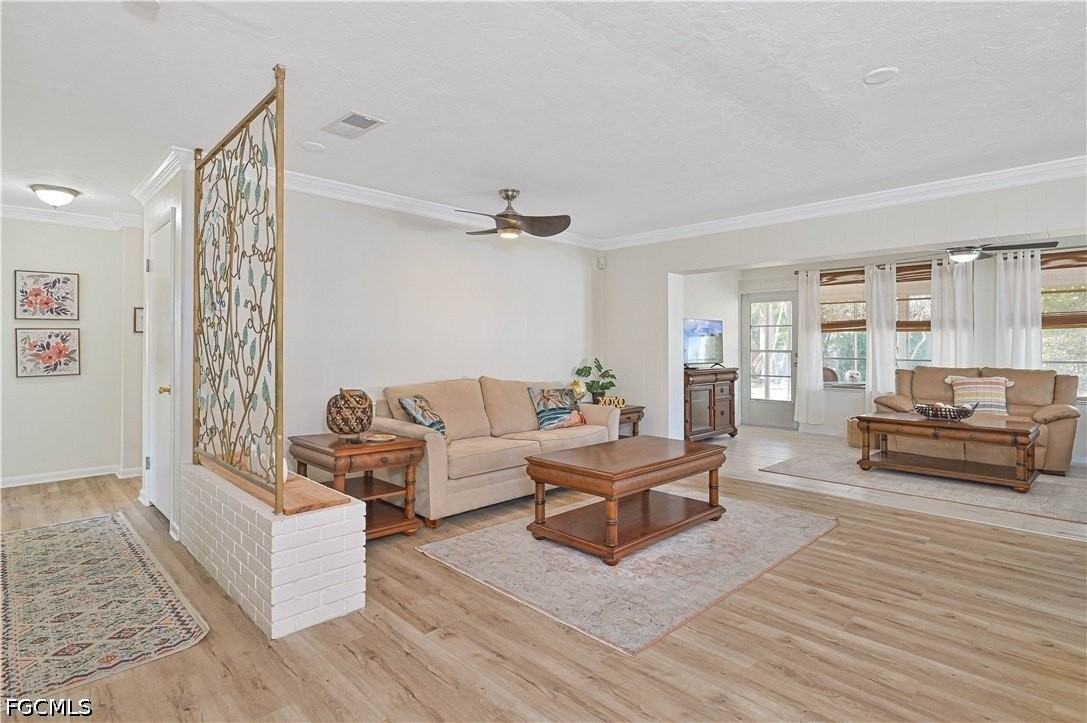 4520 Se 9th Ave - Photo 6 of 27