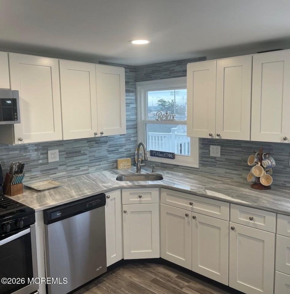 1510R Bay Blvd #2 - Photo 2 of 27