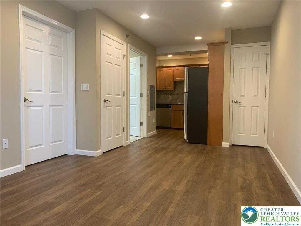 677 Broad St #C - Photo 4 of 14