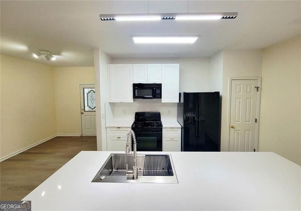 1516 Parc Main St - Photo 4 of 16