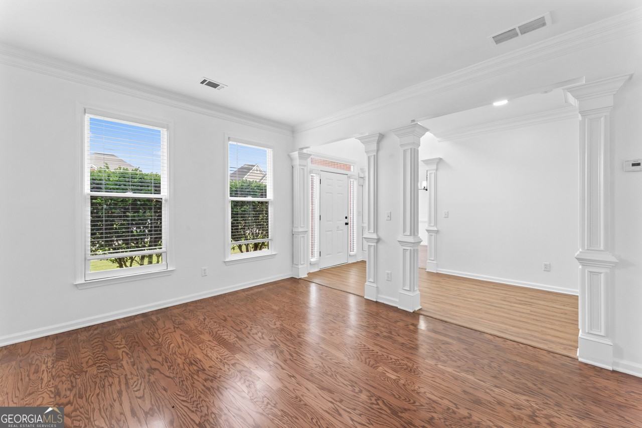 4267 Azalea Walk - Photo 3 of 24