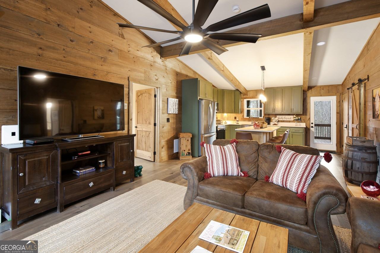 642 Crabapple Dr - Photo 4 of 13