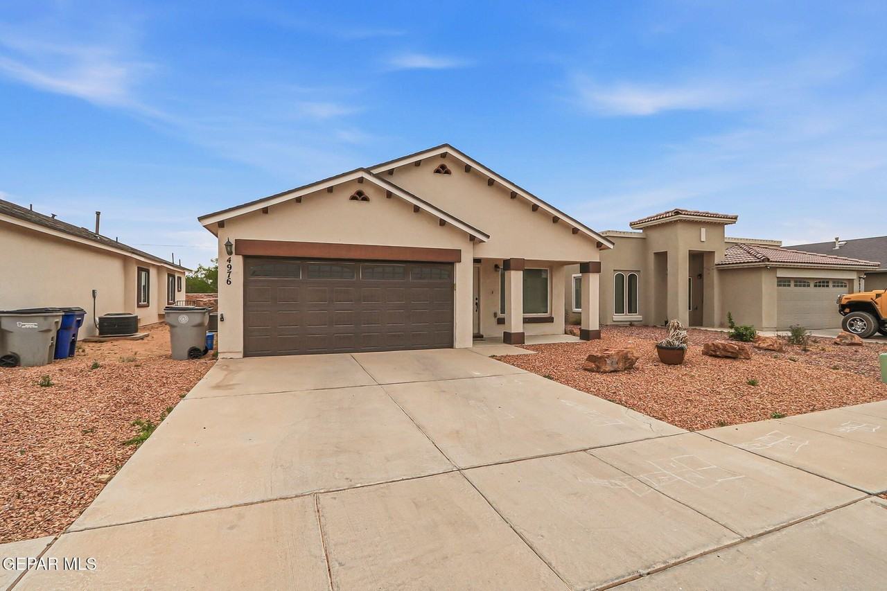 4976 Joe Castillo St - Photo 3 of 33