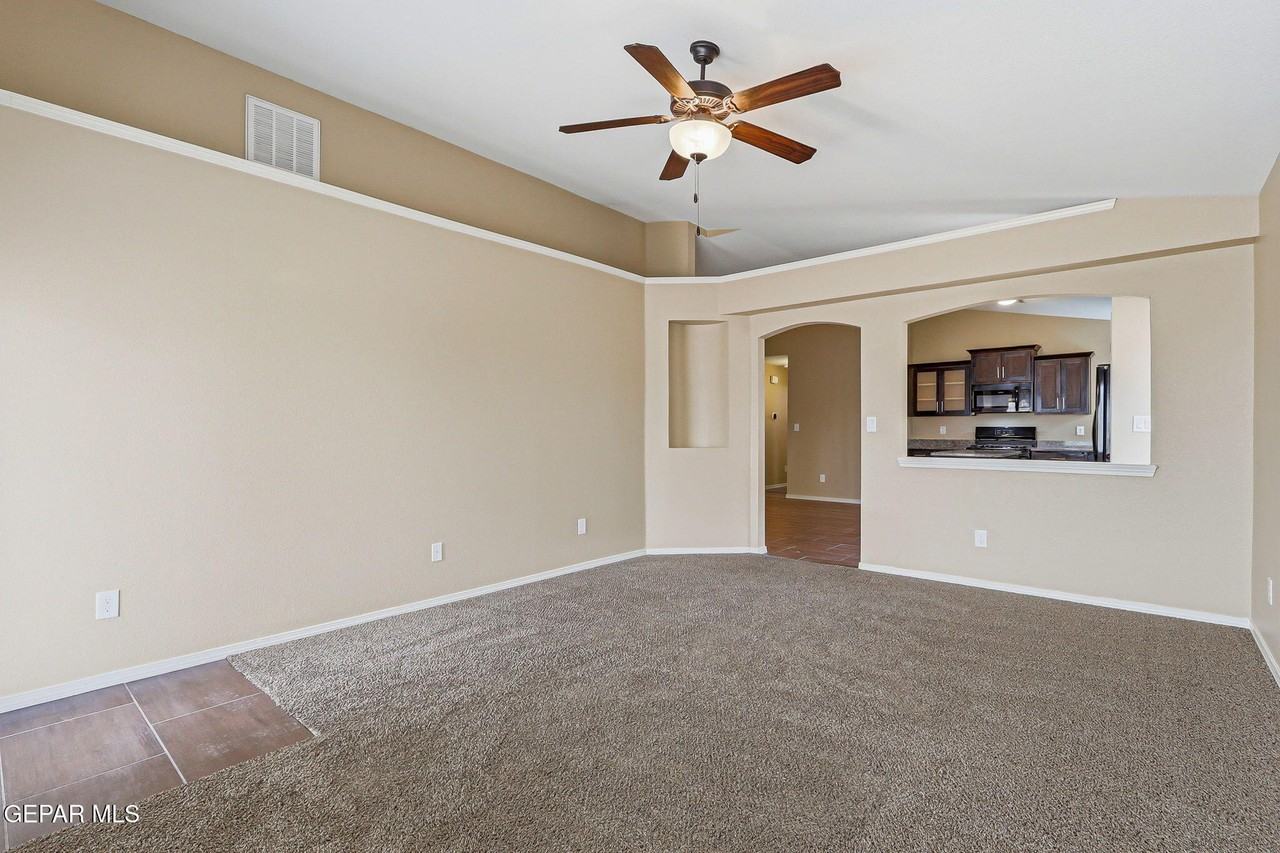 4976 Joe Castillo St - Photo 5 of 33