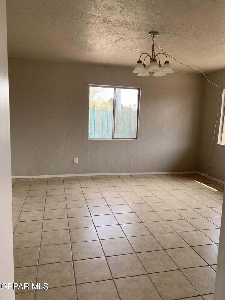 259 S Moon Rd - Photo 2 of 14