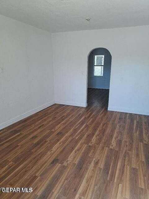 619 Ne Camp St - Photo 7 of 16