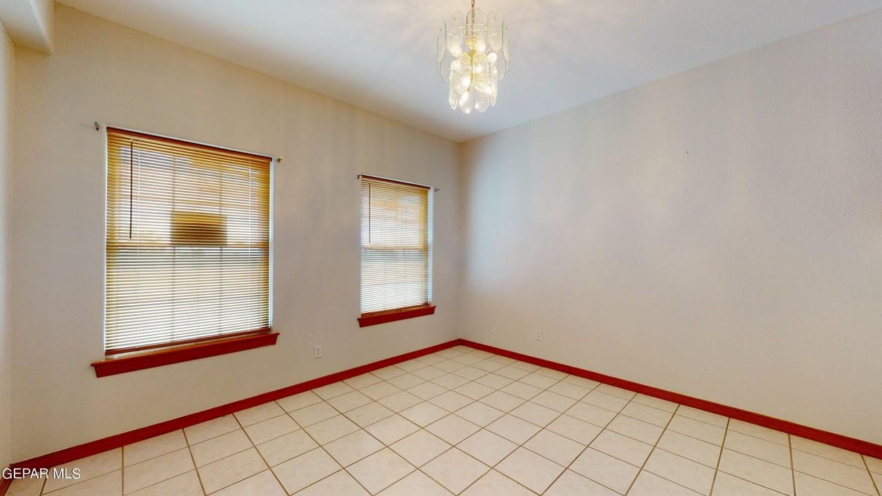 9033 Leo St - Photo 5 of 50